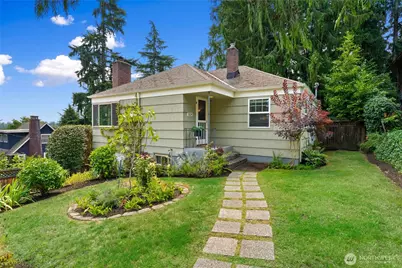 1529 NE 94th Street, Seattle, WA 98115 - Photo 1