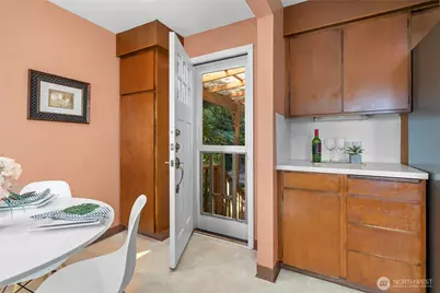 1529 NE 94th Street, Seattle, WA 98115 - Photo 12