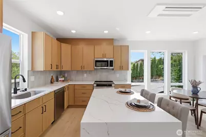 5716 NE 65th Street, Seattle, WA 98115 - Photo 1