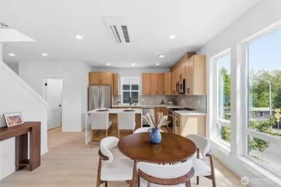 5716 NE 65th Street, Seattle, WA 98115 - Photo 8