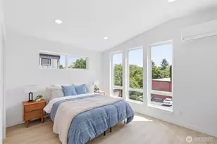5716 NE 65th St, Seattle, WA 98115 - Photo 16