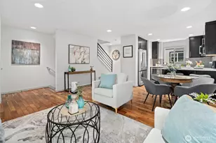 9615 Roosevelt Way NE, Seattle, WA 98115 - Photo 6