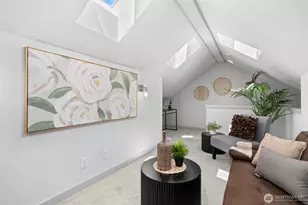 9615 Roosevelt Way NE, Seattle, WA 98115 - Photo 22