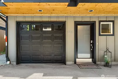 9615 Roosevelt Way NE #A, Seattle, WA 98115 - Photo 28