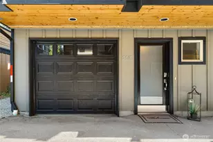 9615 Roosevelt Way NE, Seattle, WA 98115 - Photo 28
