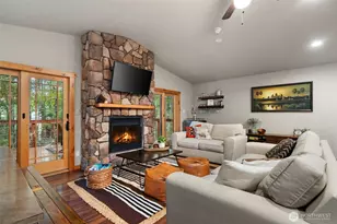 431 N Mountain View Dr, Hoodsport, WA 98548 - Photo 8