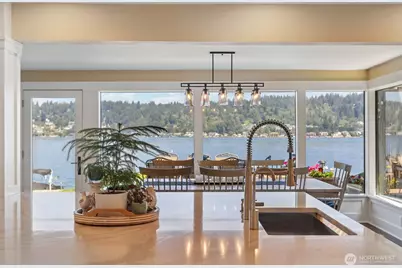 18846 SE 42nd Street, Issaquah, WA 98027 - Photo 8