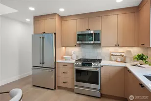 9909 NE 200th St, Bothell, WA 98011 - Photo 10