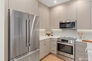 4047 44th Ave SW, Seattle, WA 98116 - Photo 12