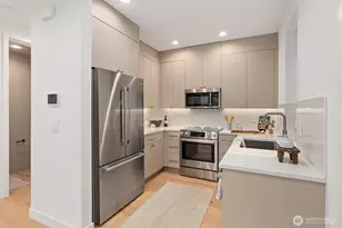 4047 44th Ave SW, Seattle, WA 98116 - Photo 10
