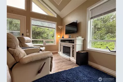 206 Wishkah Street, Ocean Shores, WA 98569 - Photo 6