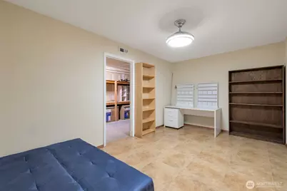 9701 SE 5th St, Bellevue, WA 98004 - Photo 28