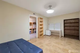 9701 SE 5th St, Bellevue, WA 98004 - Photo 28