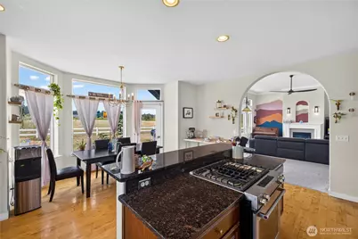 130 W Crescent Harbor Road, Oak Harbor, WA 98277 - Photo 14