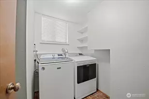 10901 29th Dr SE, Everett, WA 98208 - Photo 24