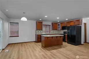 8512 205th St Ct E, Spanaway, WA 98387 - Photo 4