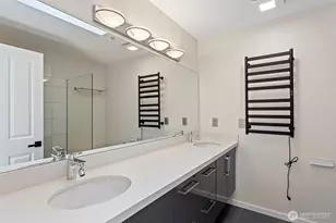 11899 SE 4th Pl, Bellevue, WA 98005 - Photo 20
