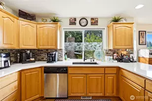 20101 330th Ave NE, Duvall, WA 98019 - Photo 10