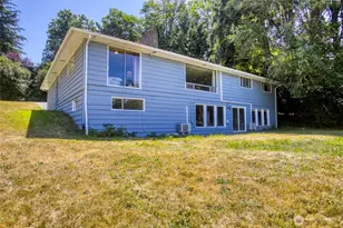 11826 NE Manzanita Ln, Bainbridge Island, WA 98110 - Photo 28