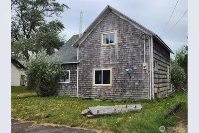 610 Lake Street SE, Ilwaco, WA 98624 - Photo 2