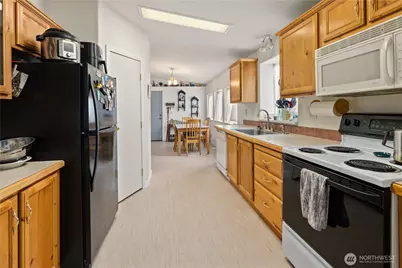 321 Washington Street, Cle Elum, WA 98922 - Photo 6