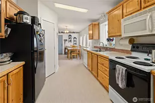 321 Washington St, Cle Elum, WA 98922 - Photo 6