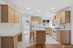 2021 Hoquiam Ave NE, Renton, WA 98059 - Photo 8