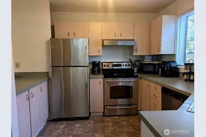 5300 Harbour Pointe Boulevard #303-D, Mukilteo, WA 98275 - Photo 6