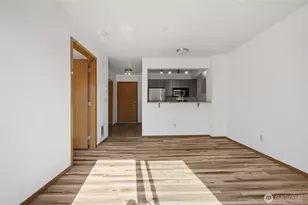 1125 E Olive St, Seattle, WA 98122 - Photo 16