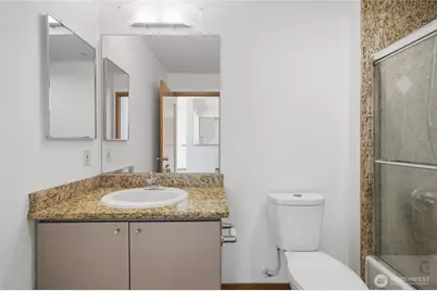 1125 E Olive Street #604, Seattle, WA 98122 - Photo 22