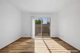 1125 E Olive St, Seattle, WA 98122 - Photo 12