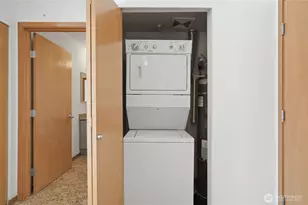 1125 E Olive St, Seattle, WA 98122 - Photo 24