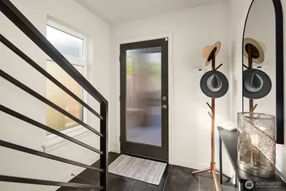 419 N 50th Street #A, Seattle, WA 98103 - Photo 4