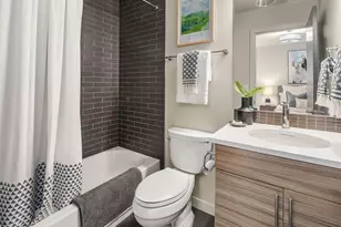 419 N 50th St, Seattle, WA 98103 - Photo 22
