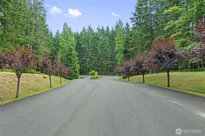 1911 147th Street NW, Marysville, WA 98271 - Photo 2
