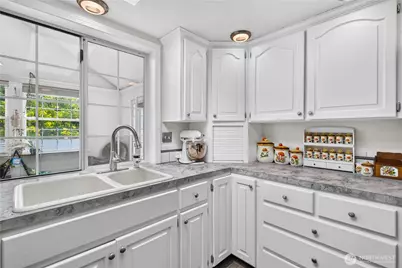 213 S 78th Avenue, Yakima, WA 98908 - Photo 10