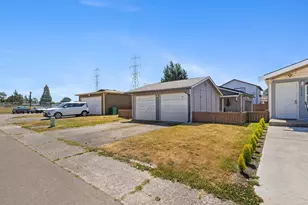 8730 13th St NE, Lake Stevens, WA 98258 - Photo 4