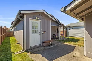 8730 13th St NE, Lake Stevens, WA 98258 - Photo 1