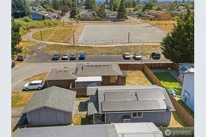 8730 13th St NE, Lake Stevens, WA 98258 - Photo 28