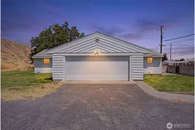 420 11th Street SW, Ephrata, WA 98823 - Photo 1