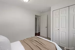 15611 SE 24th St, Bellevue, WA 98008 - Photo 32