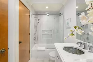 10109 NE Knight Rd, Bainbridge Island, WA 98110 - Photo 18