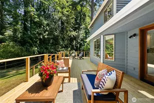 10109 NE Knight Rd, Bainbridge Island, WA 98110 - Photo 28