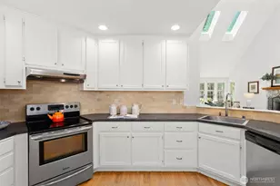 10109 NE Knight Rd, Bainbridge Island, WA 98110 - Photo 10
