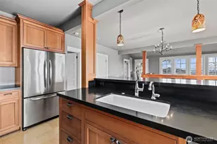 604 W Kinnear Pl, Seattle, WA 98119 - Photo 14