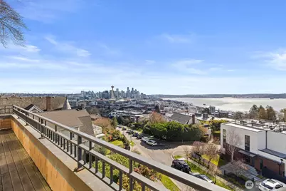 604 W Kinnear Place, Seattle, WA 98119 - Photo 4