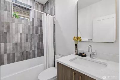 2019 Minor Avenue E, Seattle, WA 98102 - Photo 32
