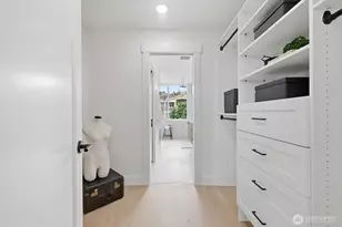 2017 Minor Ave E, Seattle, WA 98102 - Photo 18