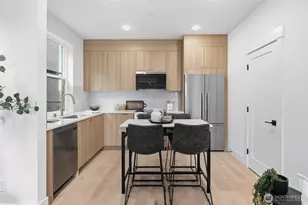 2012 Fairview Ave E, Seattle, WA 98102 - Photo 10