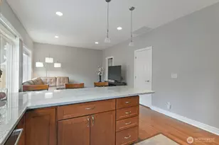 19333 Damson Rd, Lynnwood, WA 98036 - Photo 10